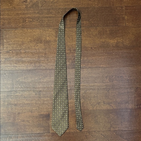 Bijoux Terner Cappuccino Brown Silk Tie, Gold & White Pattern, Perfect for Fall - Picture 4 of 12